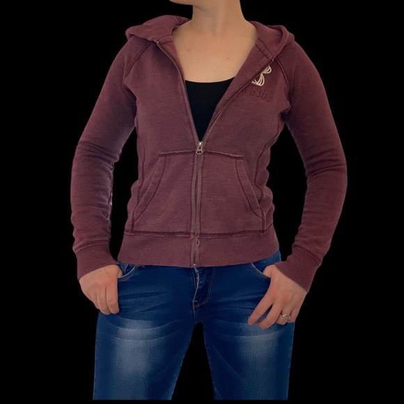 Classic TNA Zip-Up Hoodie, in a Rich Burgundy Color. - Picture 3 of 16